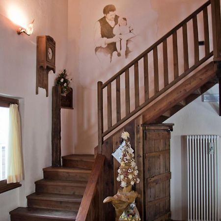 Hotel Meublè Lo Miete Viei Champoluc Esterno foto