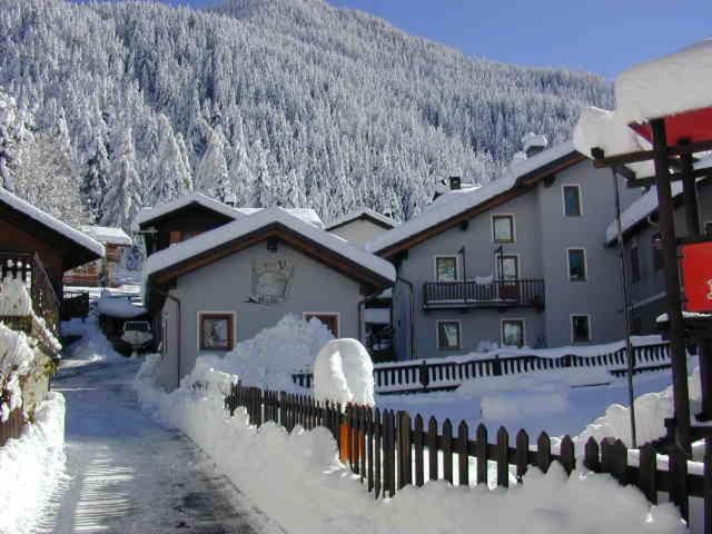 Hotel Meublè Lo Miete Viei Champoluc Esterno foto