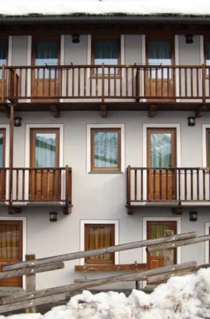 Hotel Meublè Lo Miete Viei Champoluc Esterno foto